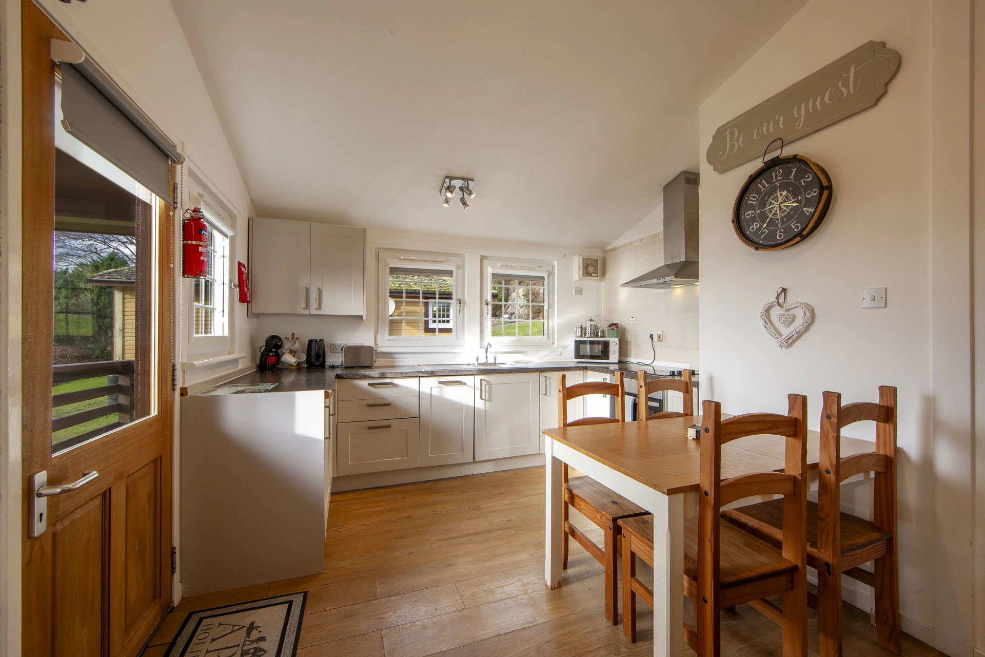 Oak Tree Lodge Image 1