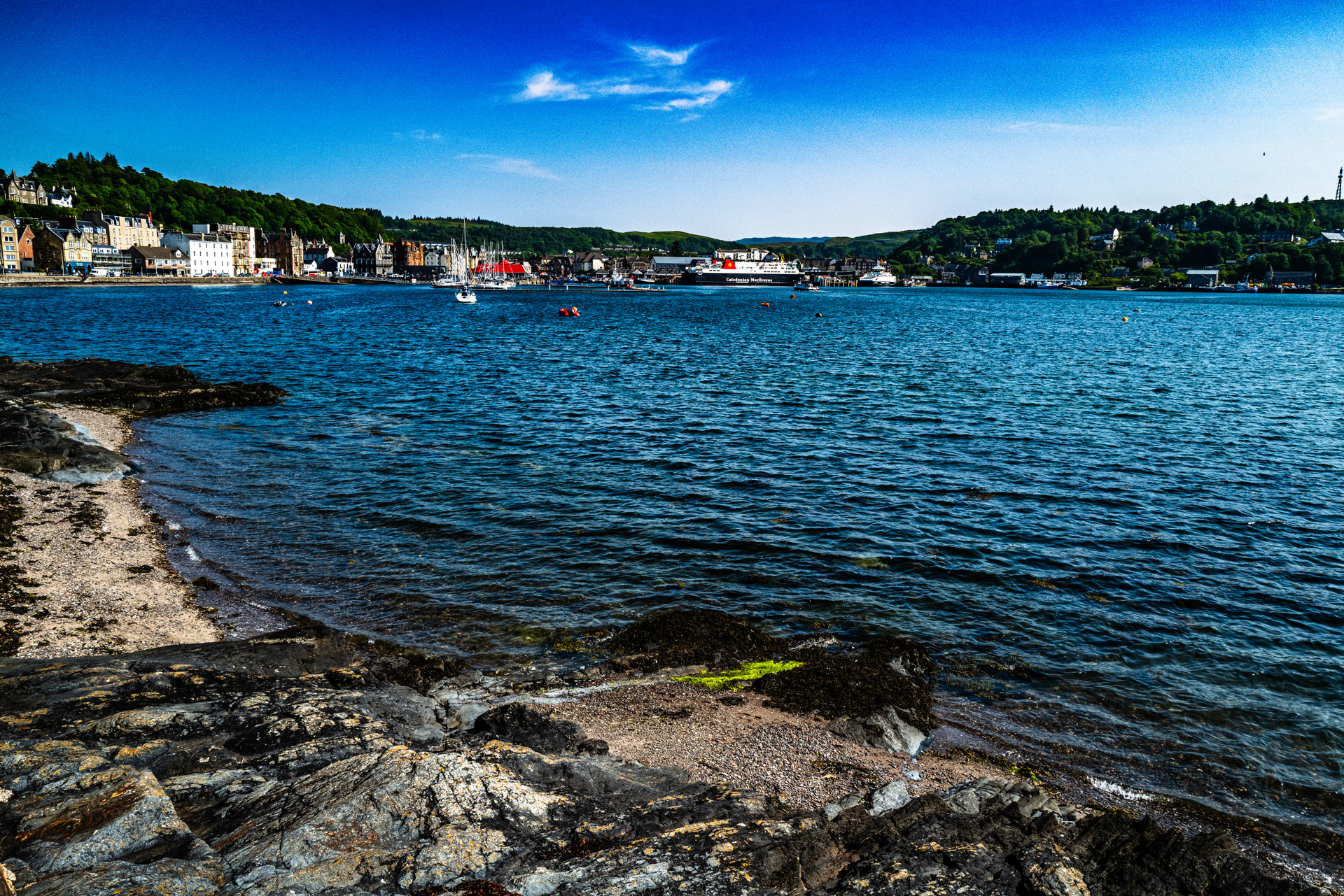 Background image - Oban Seafront2