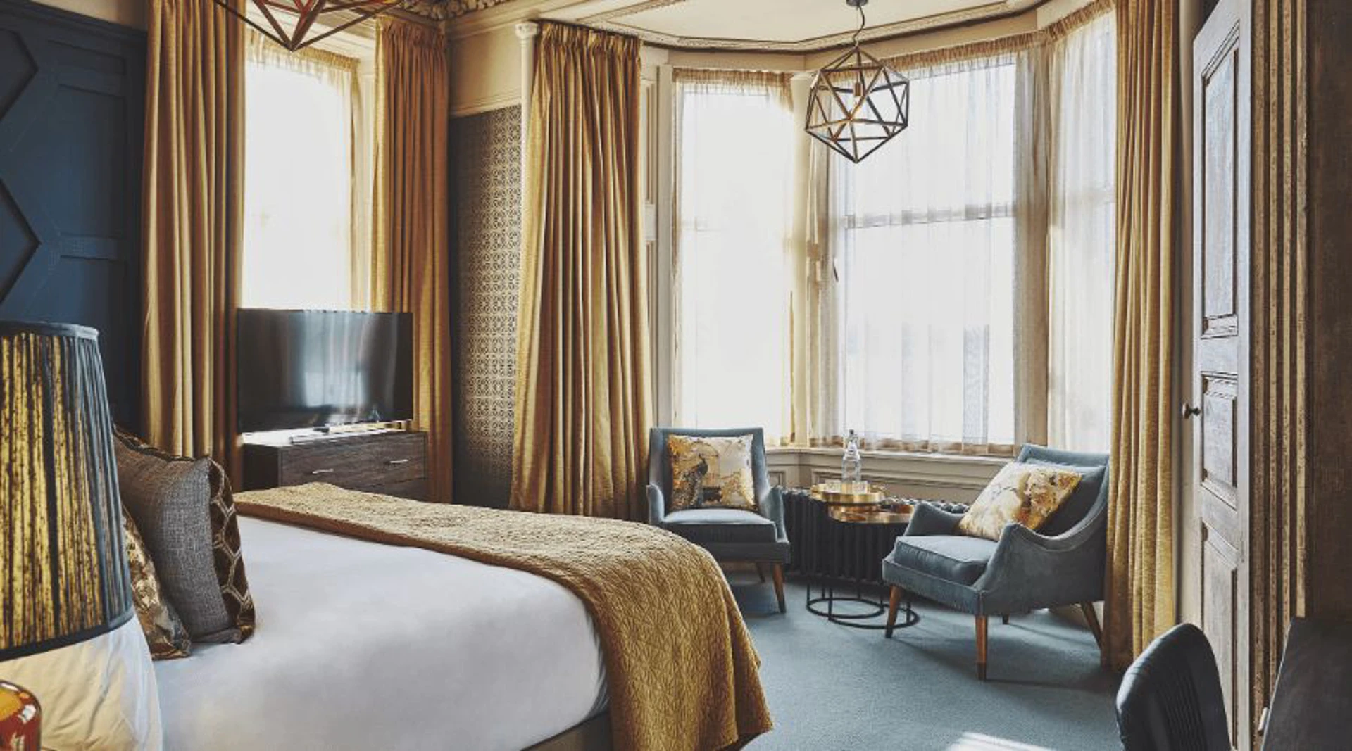 Background image - southqueensferryqfcrossing-roadbridge2.jpg