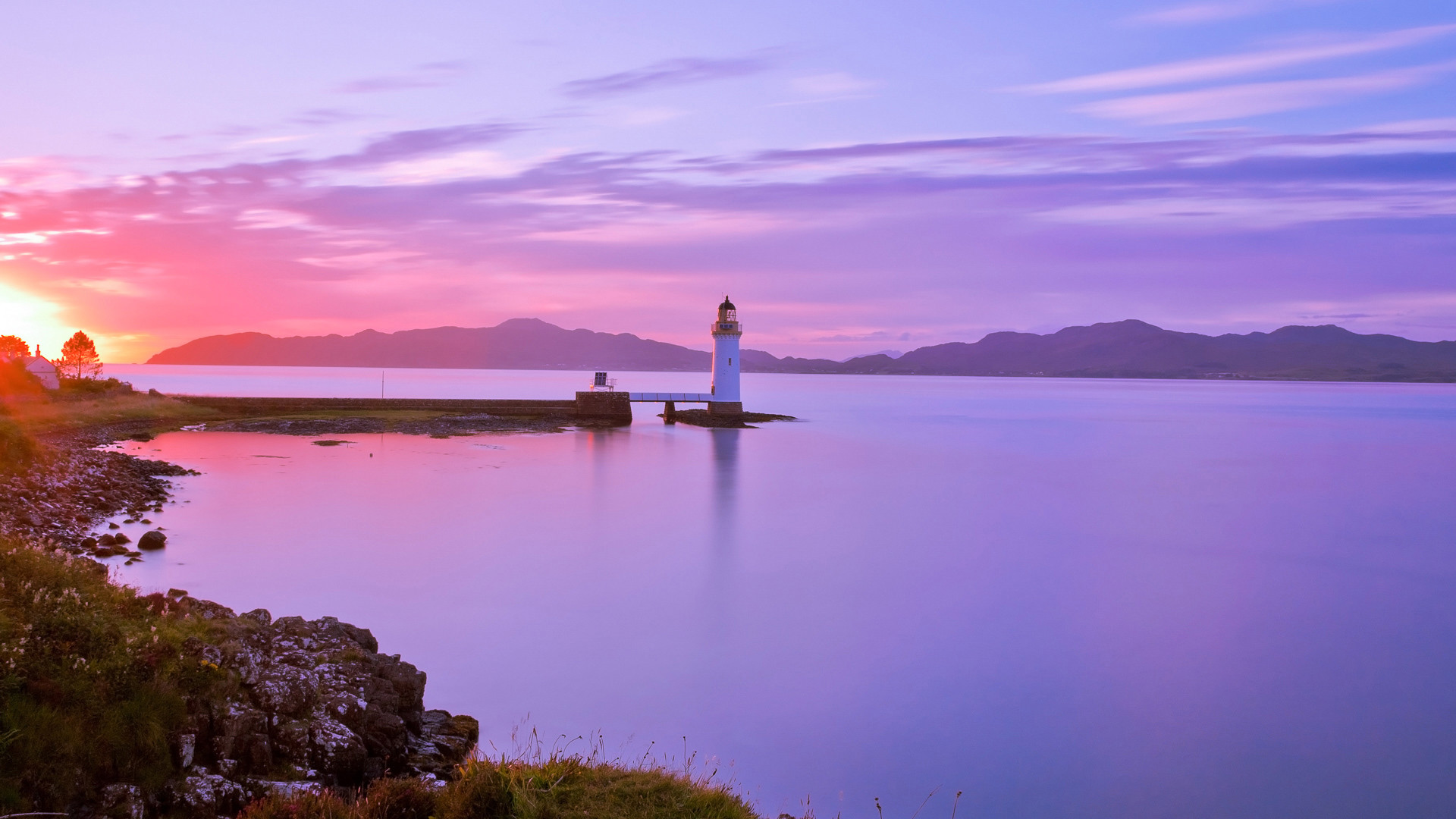 Background image - mull-tobermory-lighthouse.jpg (21)
