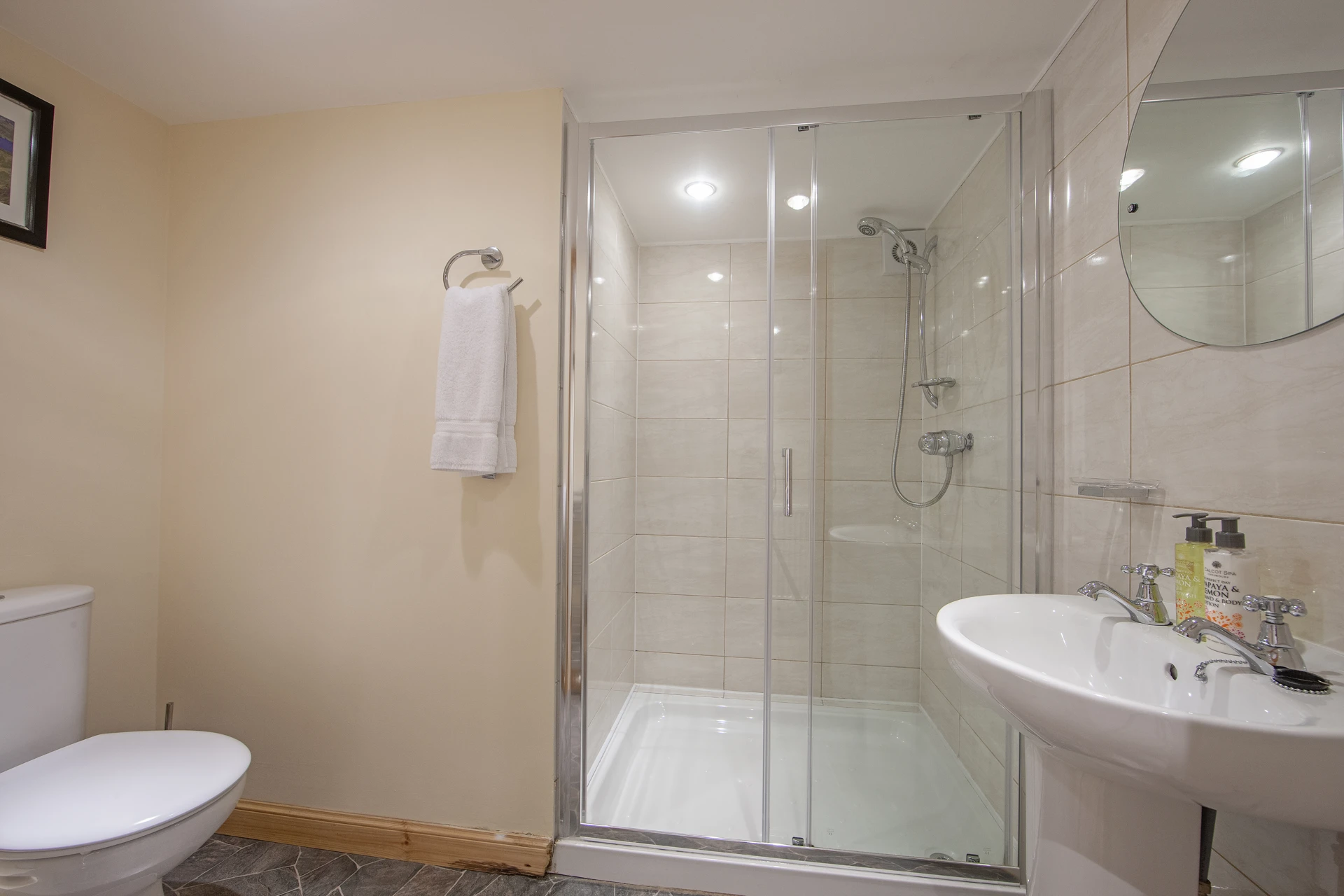 1z6e0231_bathroom_cottage_2.jpg (8)