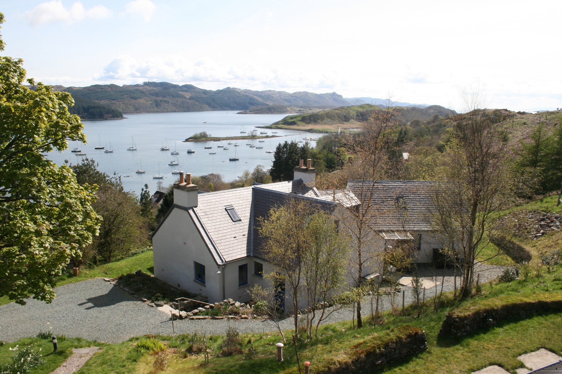 Background image - house_from_roof.jpg (2)