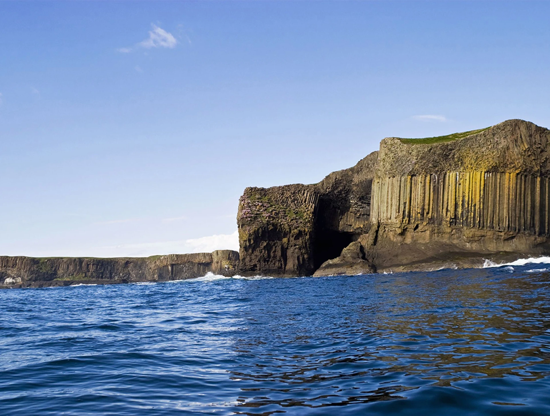 staffa-island.jpg (1)