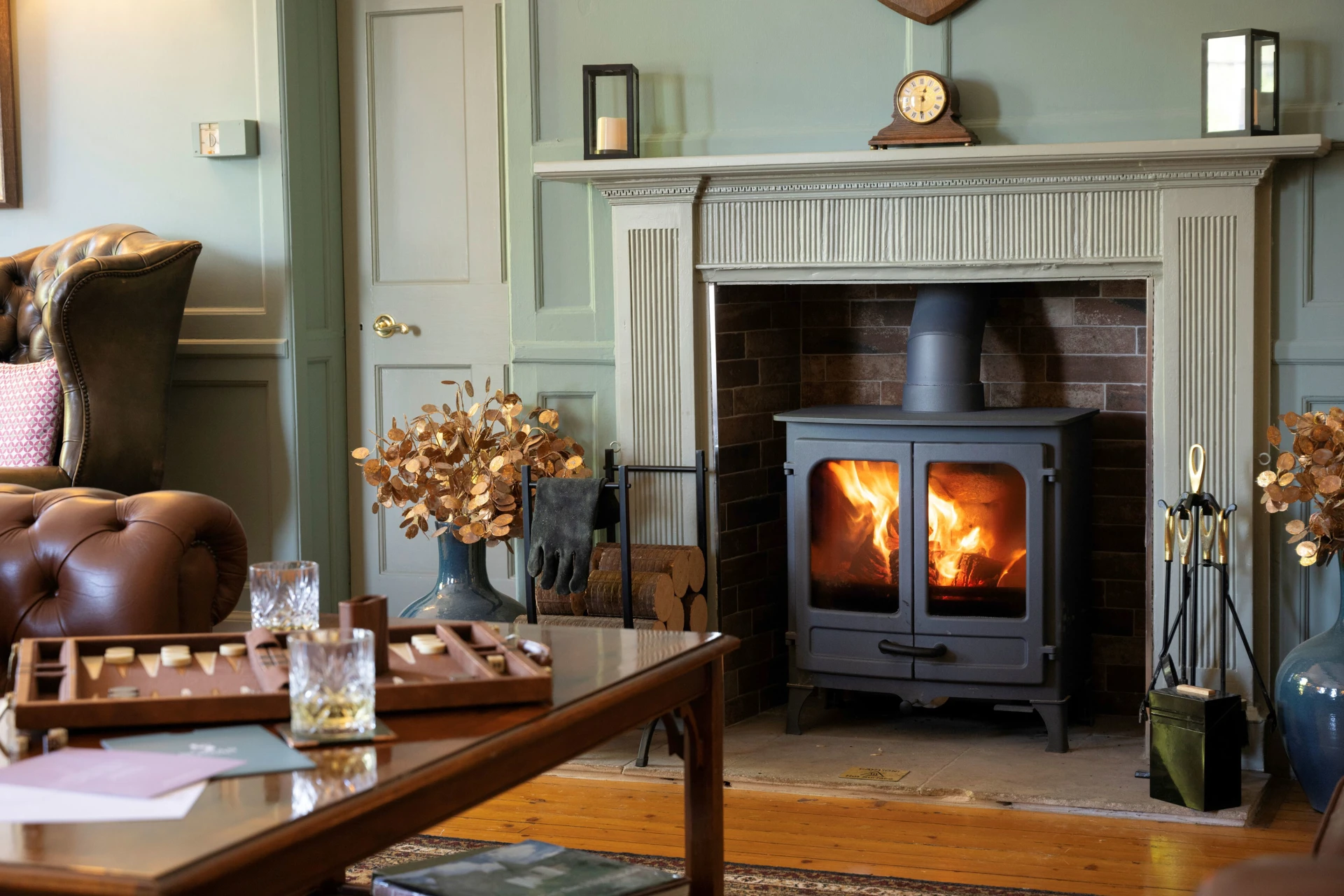 knipoch-house-hotel-cosy-lounge-with-log-fires.jpg