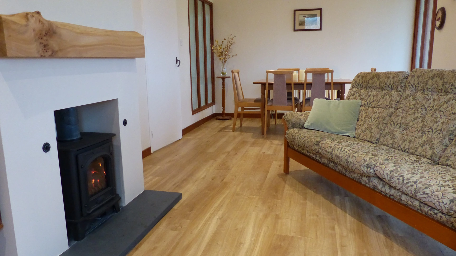 barr-beithe-lower-living-room.jpg (1)