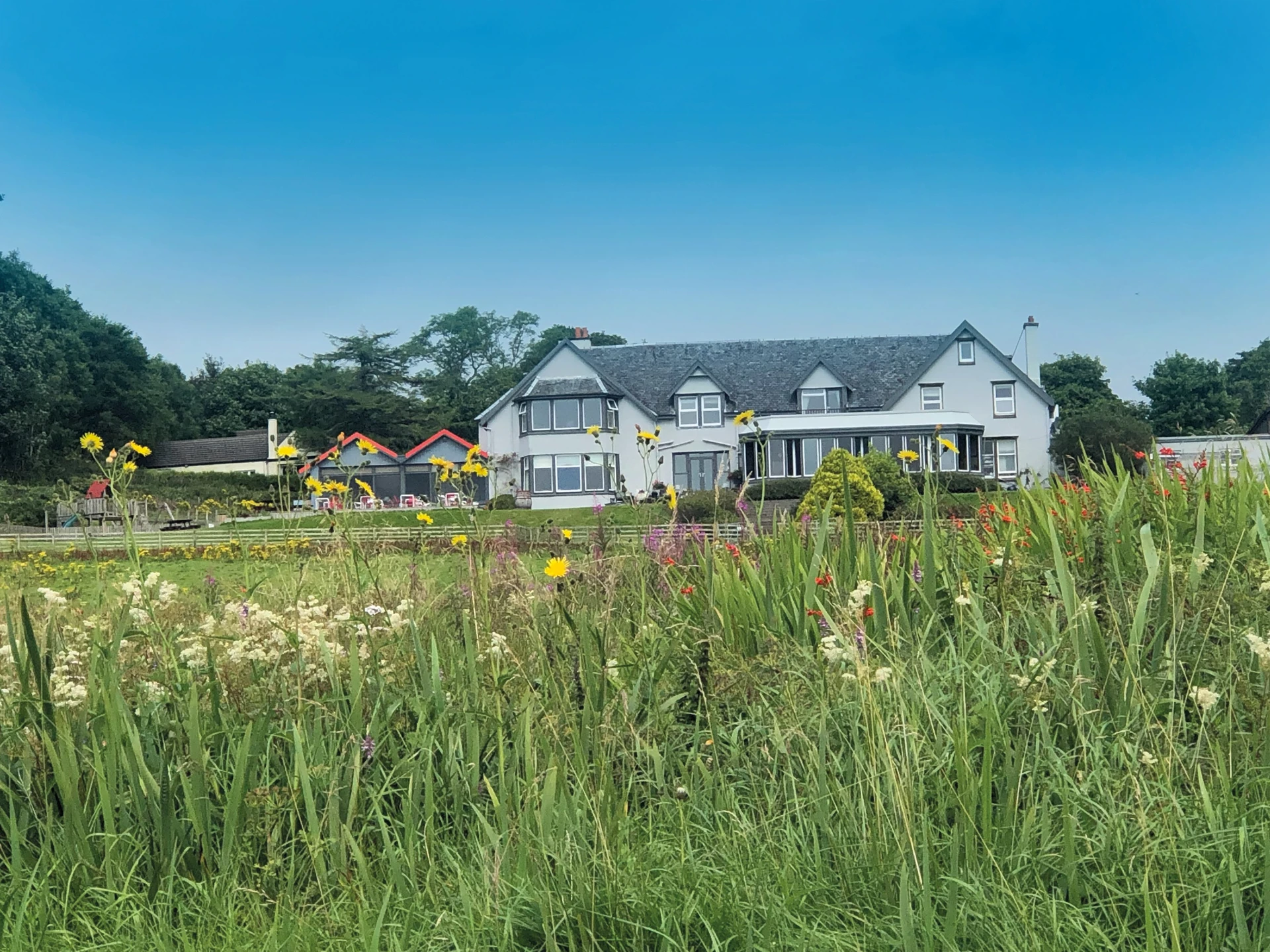 loch_melfort_hotel_summer.jpg
