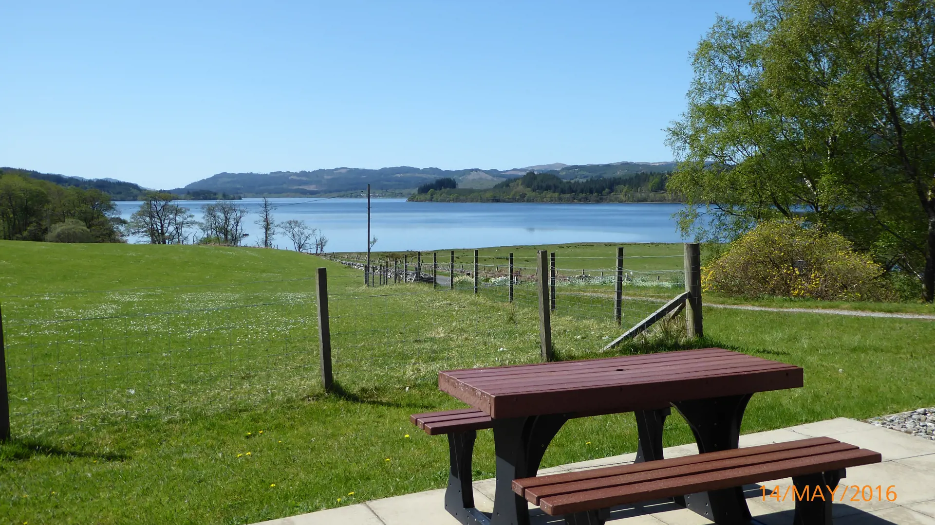 barr-beithe-lower-picnic-table-and-loch-awe.jpg