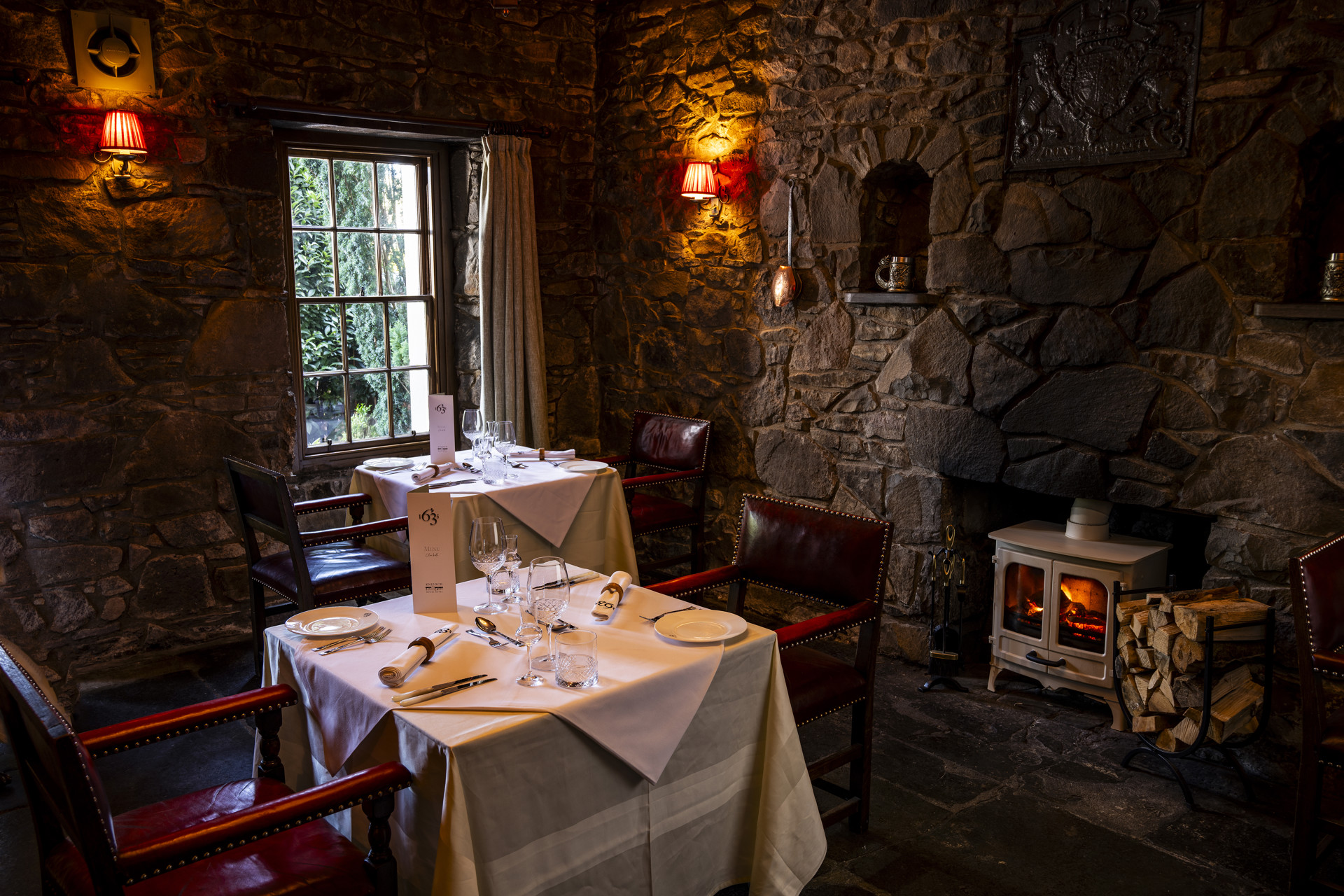 Background image - 1635-restaurant-knipoch-house-hotel.jpg (4)