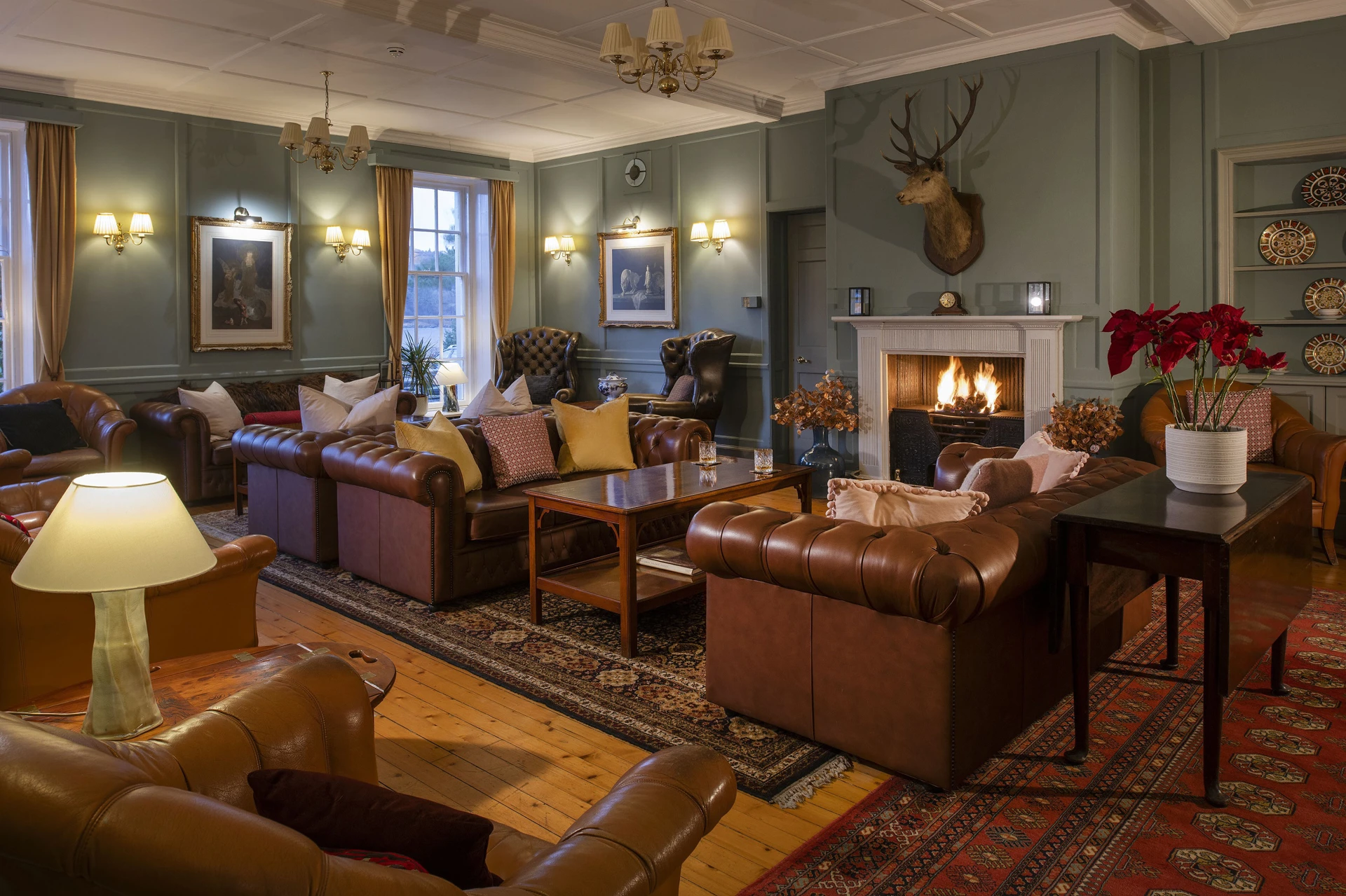 knipoch-hotel-lounge-jan-24.jpg (4)