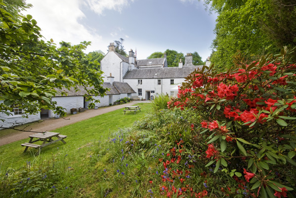 1745 House Museum And Flowers