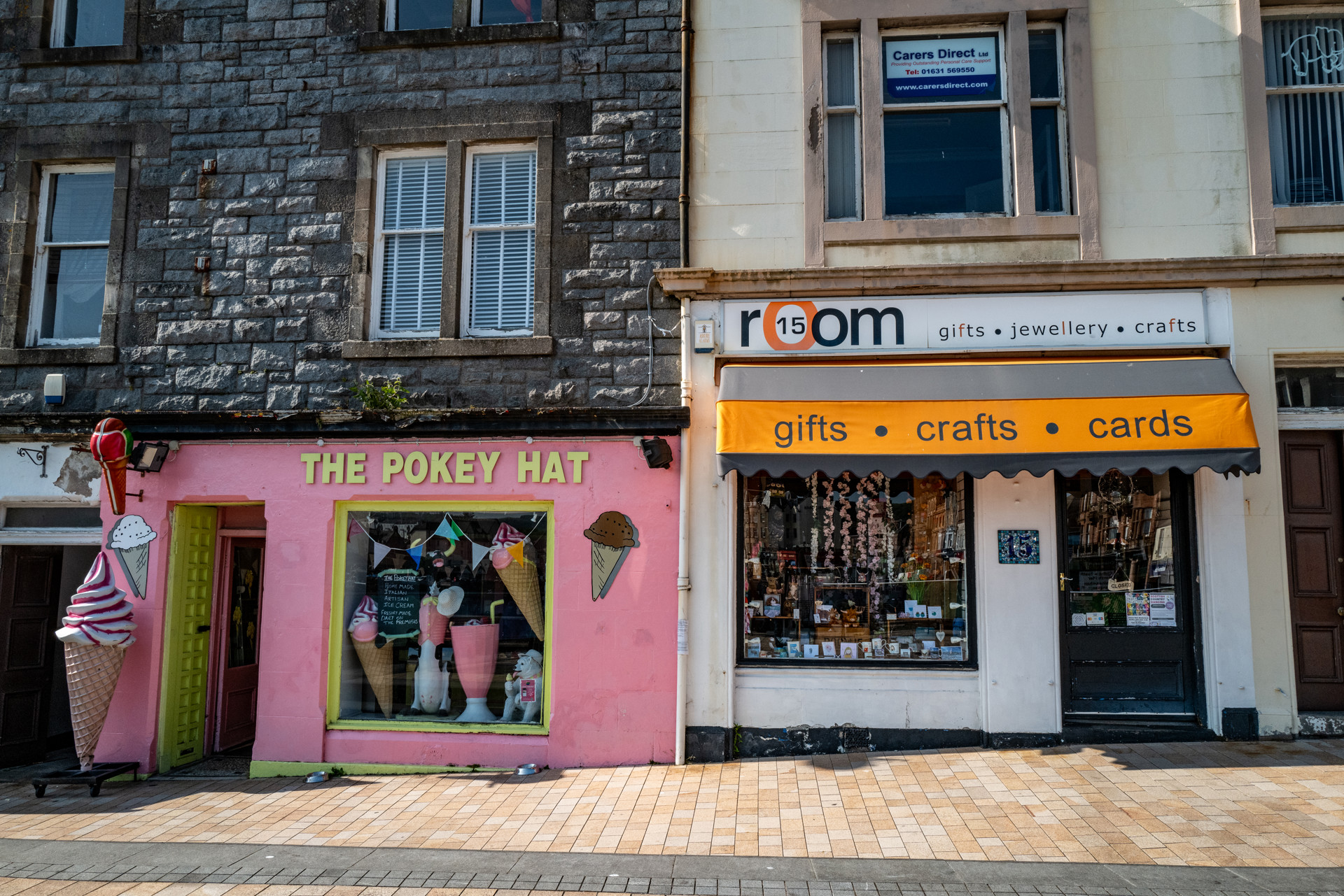 Background image - Loveoban2025 1250501
