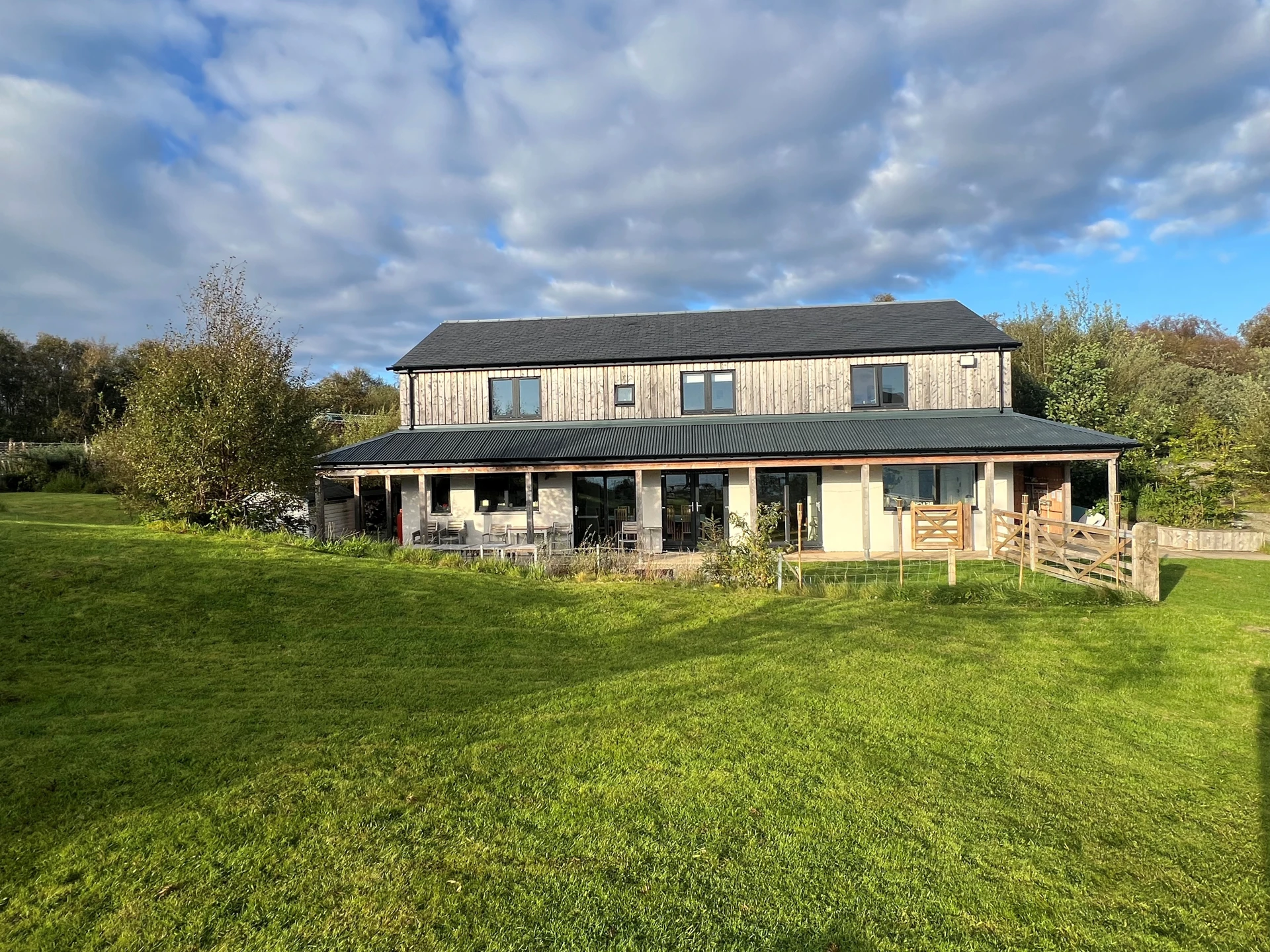Background image - southqueensferryqfcrossing-roadbridge2.jpg