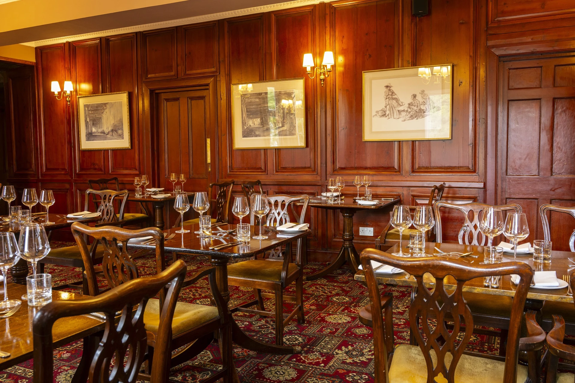 knipoch-hotel-dining-room.jpg (7)