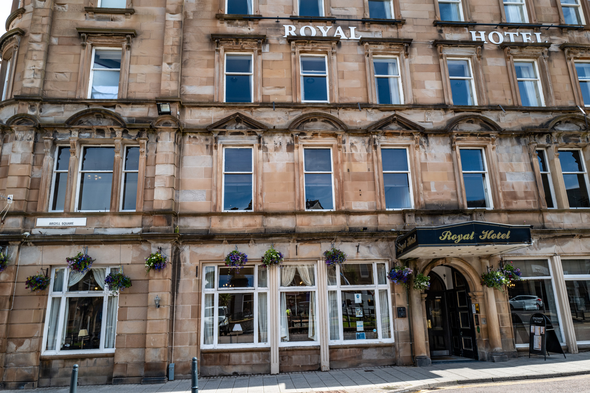 Background image - Royal Hotel 2