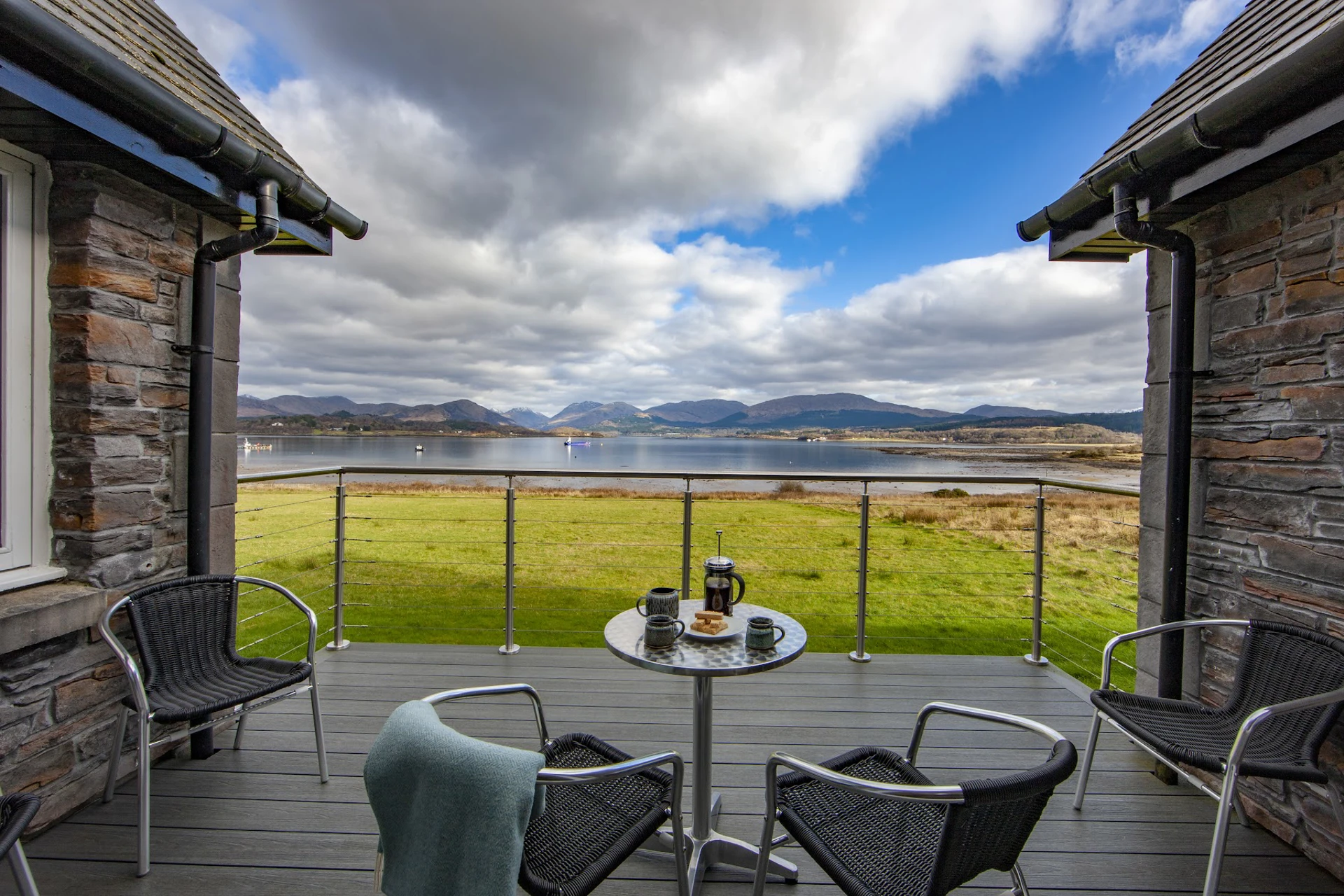 1z6e4579_view_from_patio.jpg