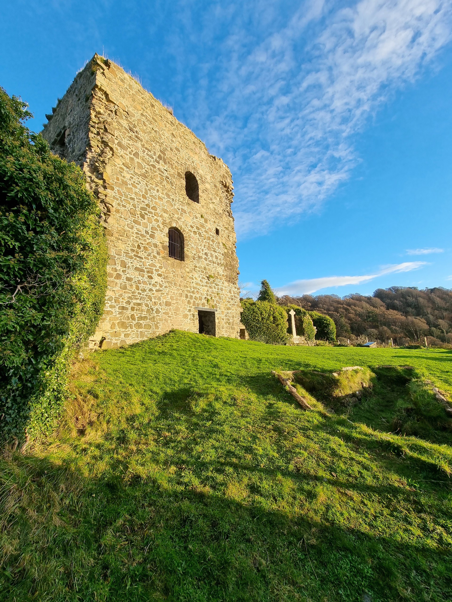 Background image - 20221207_142022_dunollie.jpg (1)